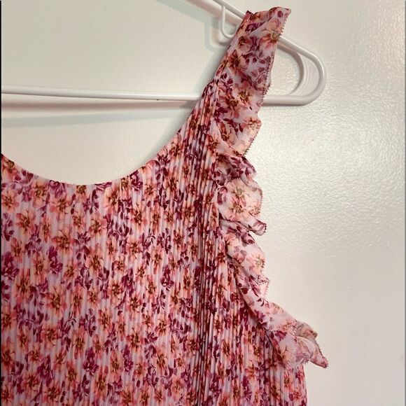 Amur Caelynn Floral Smocked Ruffle Cross Back Top .Size XL - Picture 8 of 16